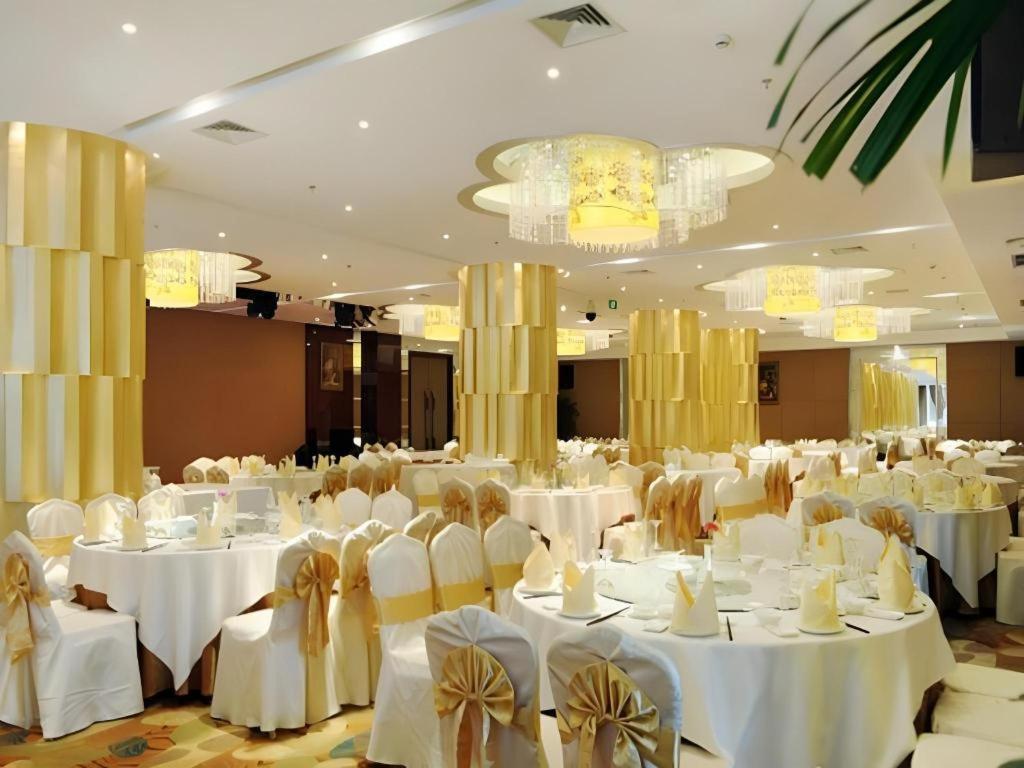 Chengdu Yinsheng International Hotel Supoqiao Εξωτερικό φωτογραφία