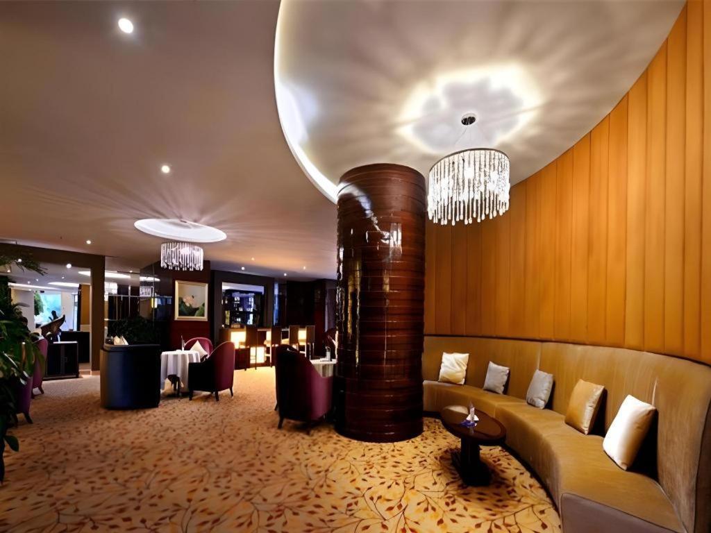 Chengdu Yinsheng International Hotel Supoqiao Εξωτερικό φωτογραφία