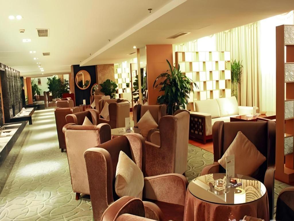 Chengdu Yinsheng International Hotel Supoqiao Εξωτερικό φωτογραφία