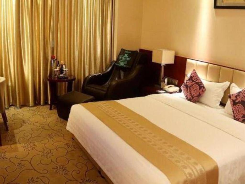 Chengdu Yinsheng International Hotel Supoqiao Εξωτερικό φωτογραφία
