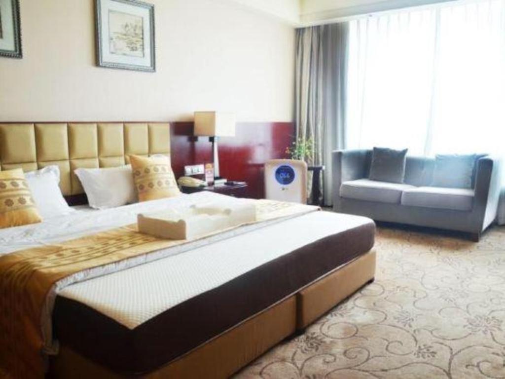 Chengdu Yinsheng International Hotel Supoqiao Εξωτερικό φωτογραφία