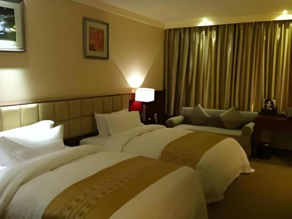 Chengdu Yinsheng International Hotel Supoqiao Εξωτερικό φωτογραφία