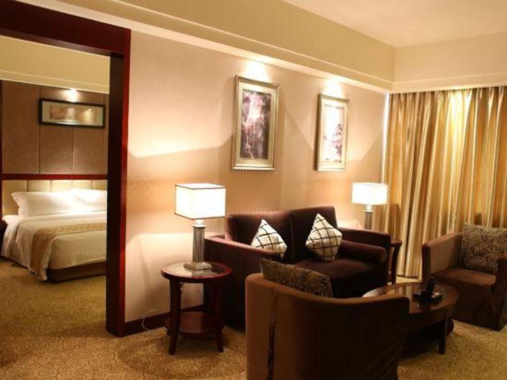 Chengdu Yinsheng International Hotel Supoqiao Εξωτερικό φωτογραφία