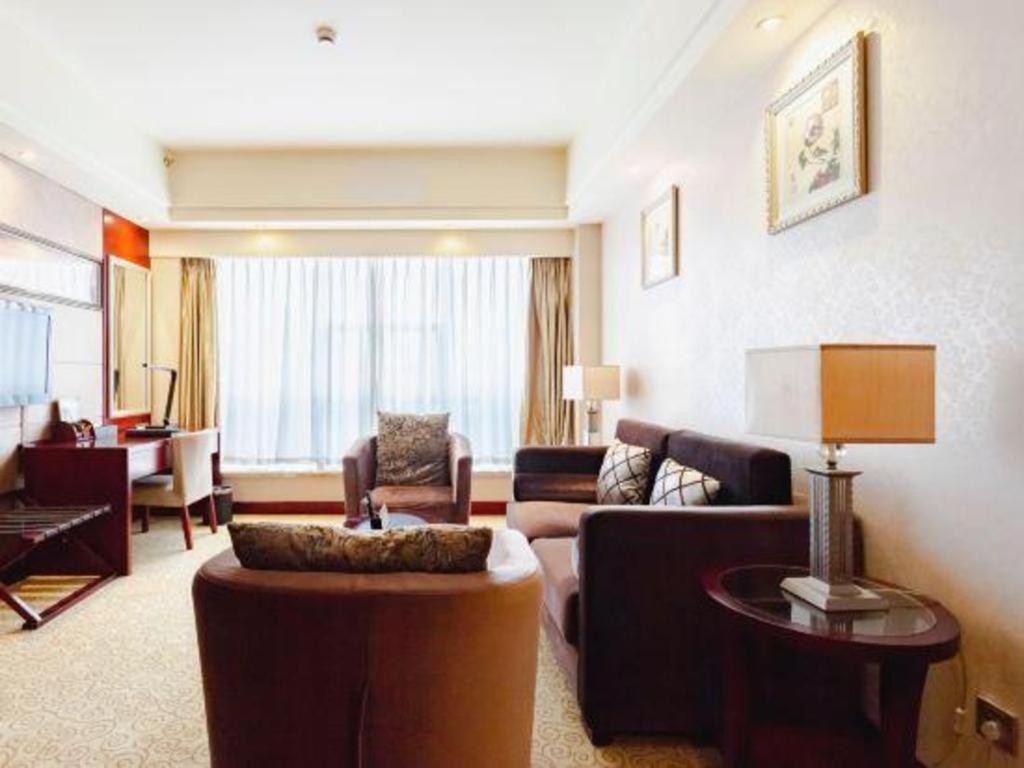 Chengdu Yinsheng International Hotel Supoqiao Εξωτερικό φωτογραφία