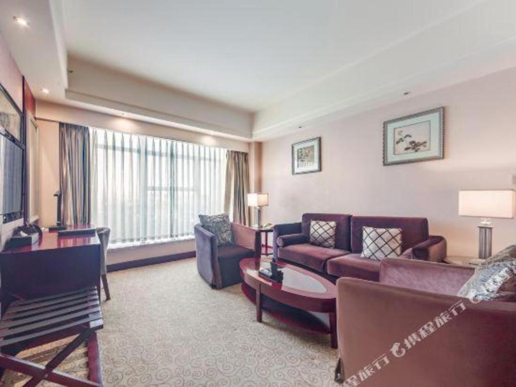 Chengdu Yinsheng International Hotel Supoqiao Εξωτερικό φωτογραφία