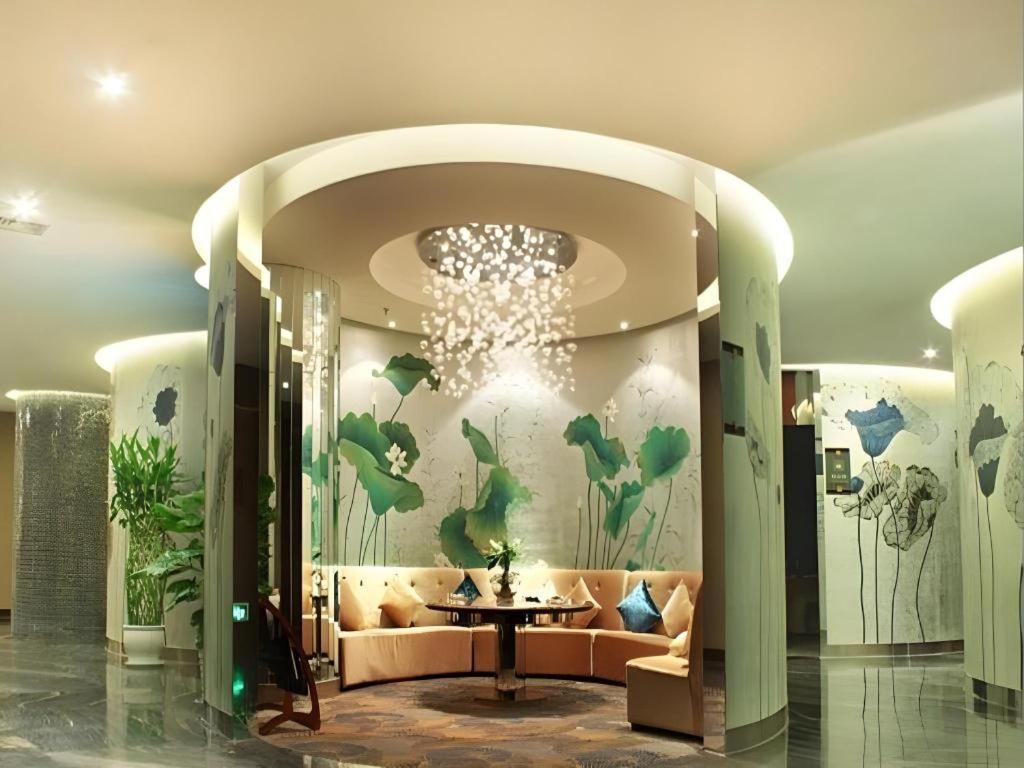 Chengdu Yinsheng International Hotel Supoqiao Εξωτερικό φωτογραφία